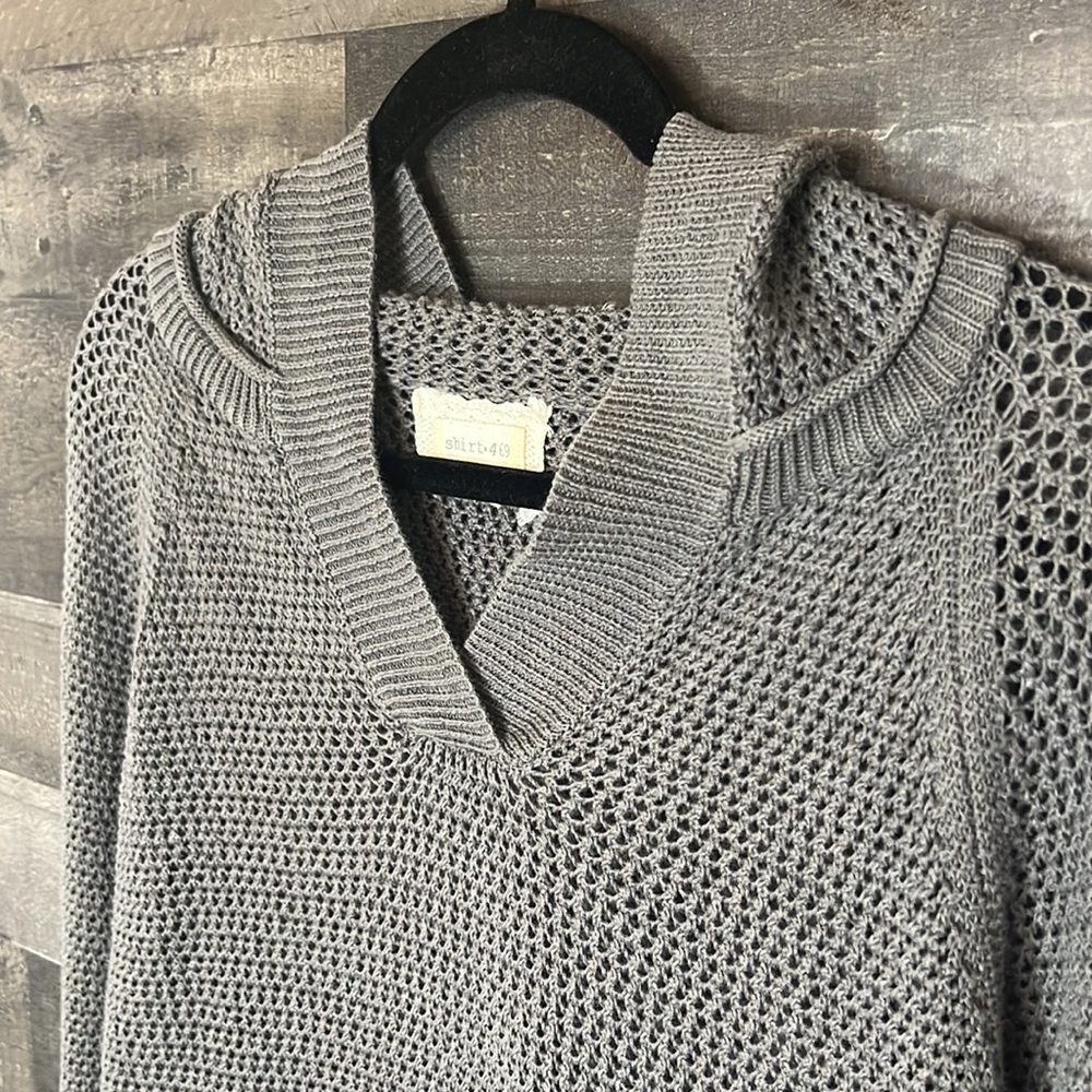 Cute Gray Knit Hooded V-Neck Sweater - Picture 2 of 7